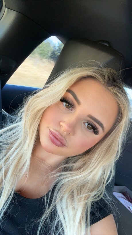 OnlyFans Minxy Mimi Sex Images