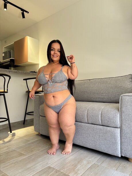 OnlyFans Mini Julieta featuring Mini Julieta Nude Pics