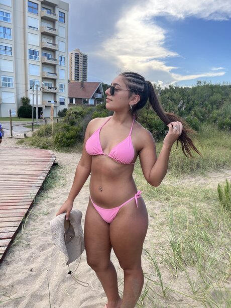 OnlyFans Larissa Hottie performed by Larissa Hottie Sex Pics