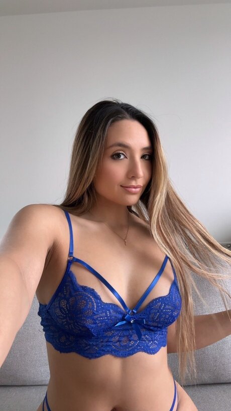 OnlyFans Bia Bangs Free performed by Bia Bangs Free XXX Porn Pics