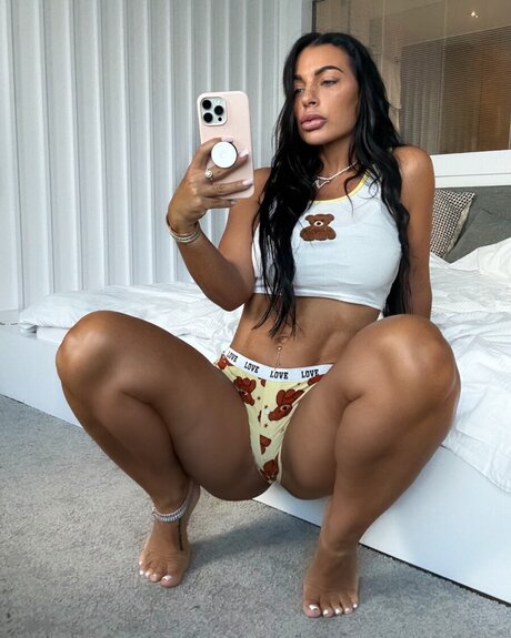 4Based Nadine Kerastas starring Nadine Kerastas XXX Pictures