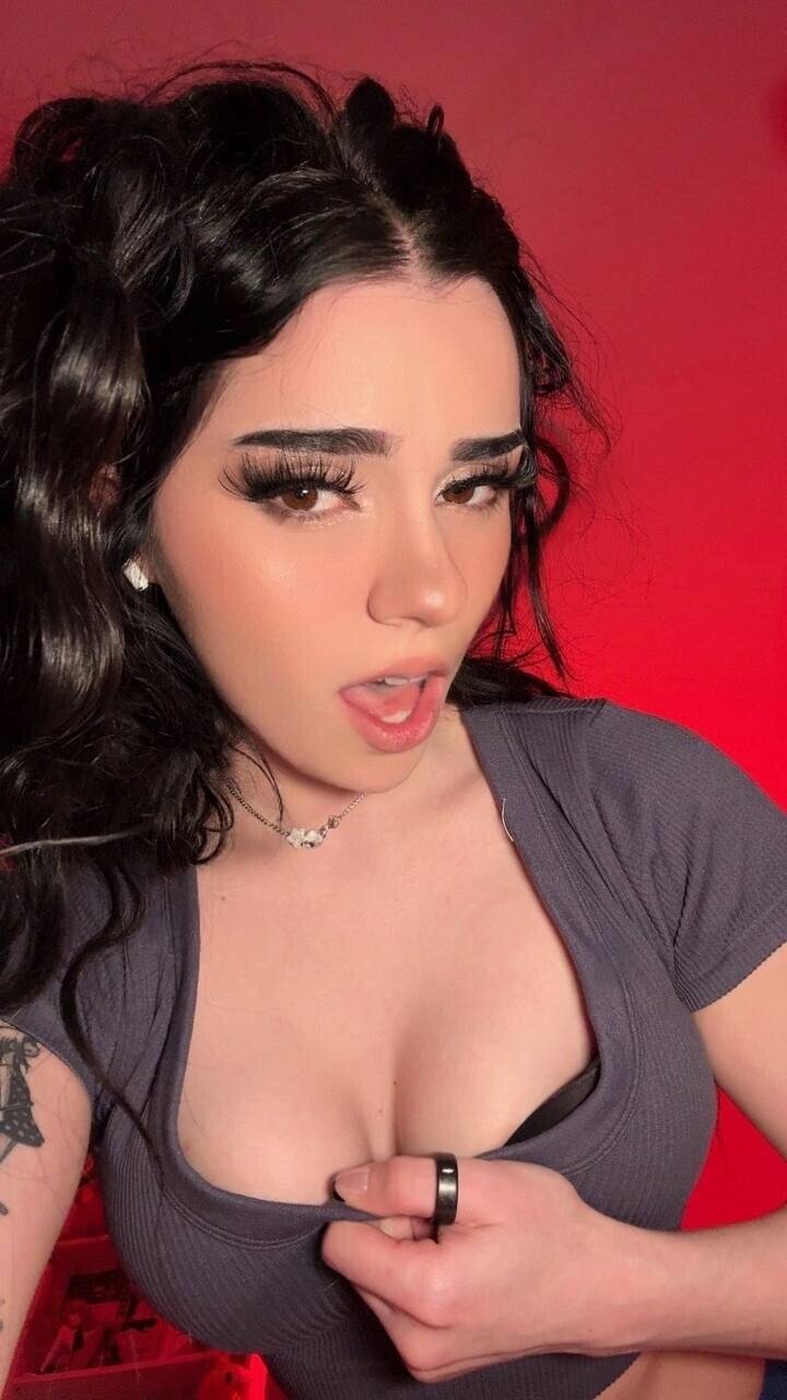 Fotos y videos filtrados sexy de Aviva Sofia Fanfix Paypig