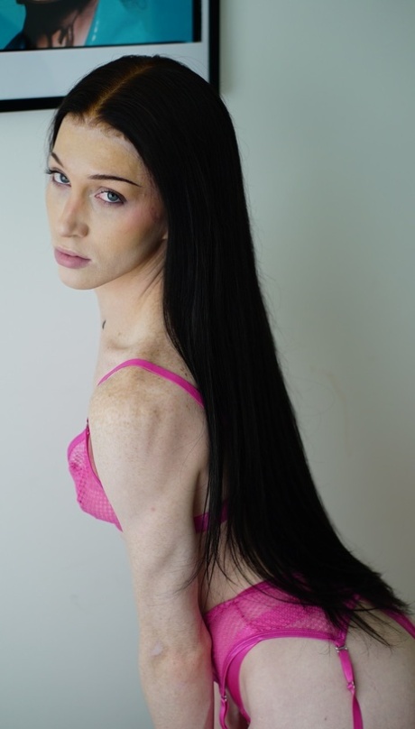 OnlyFans Miss Bella Sky