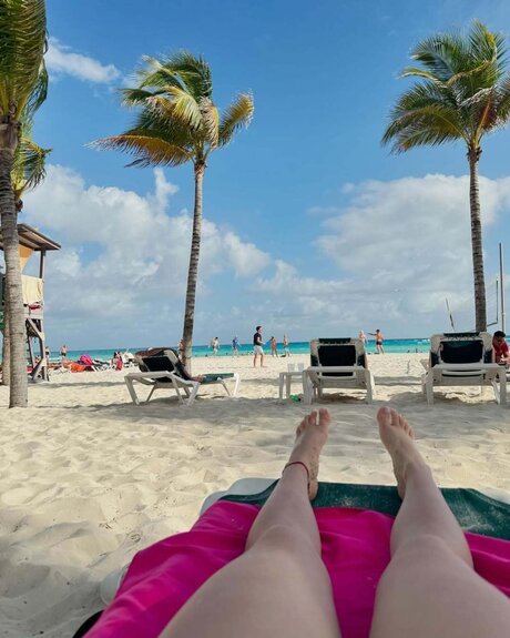 OnlyFans Little Jessiee