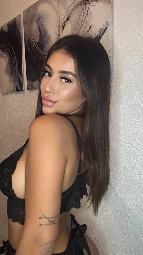 OnlyFans Arab Doll Zara