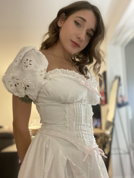 OnlyFans Bamby Eyes VIP starring Bamby Eyes VIP Hot Gallery